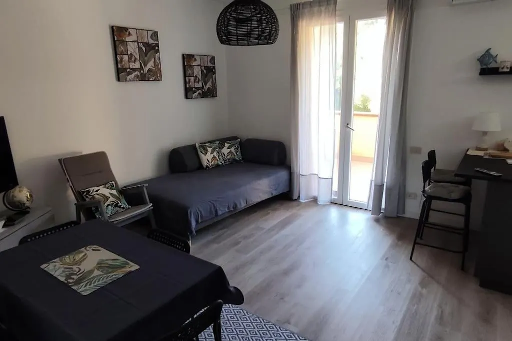 Casa Blu B7 4 Apartment La Maddalena