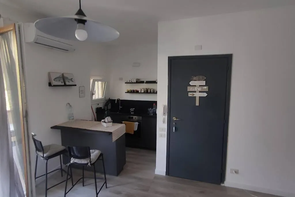 Casa Blu B7 4 Apartment La Maddalena  Italy